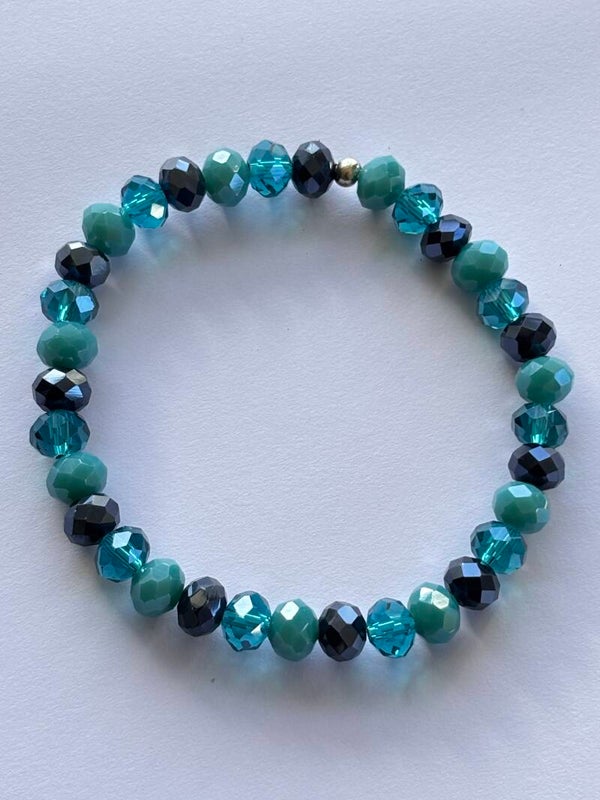 Armband facet