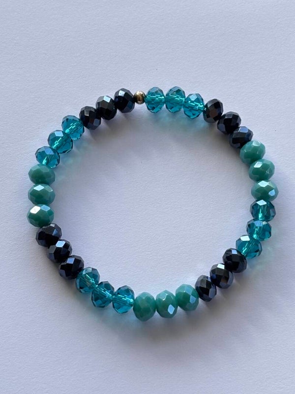 Armband facet