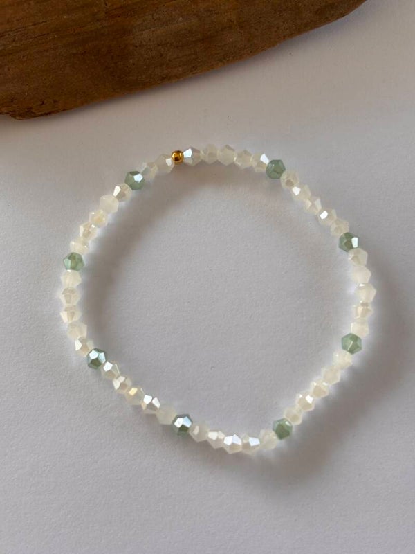 Armband facet