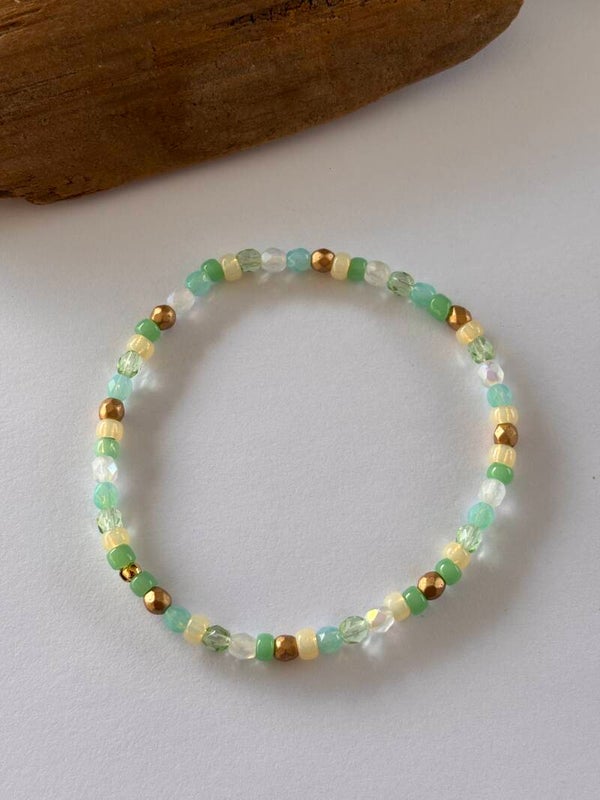 Armband facet