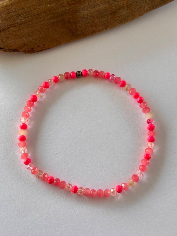 Armband facet