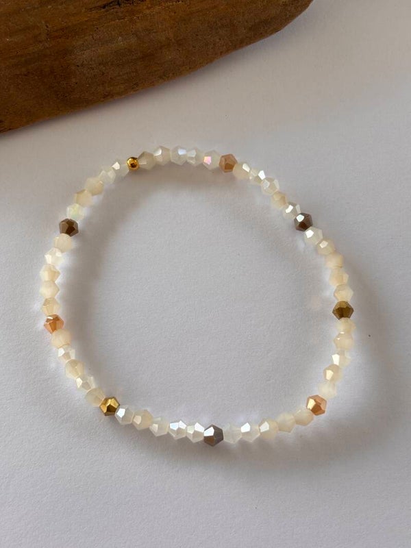 Armband facet