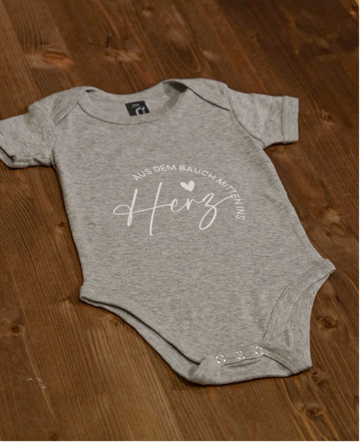 Babybody ,,aus dem Bauch mitten ins Herz''