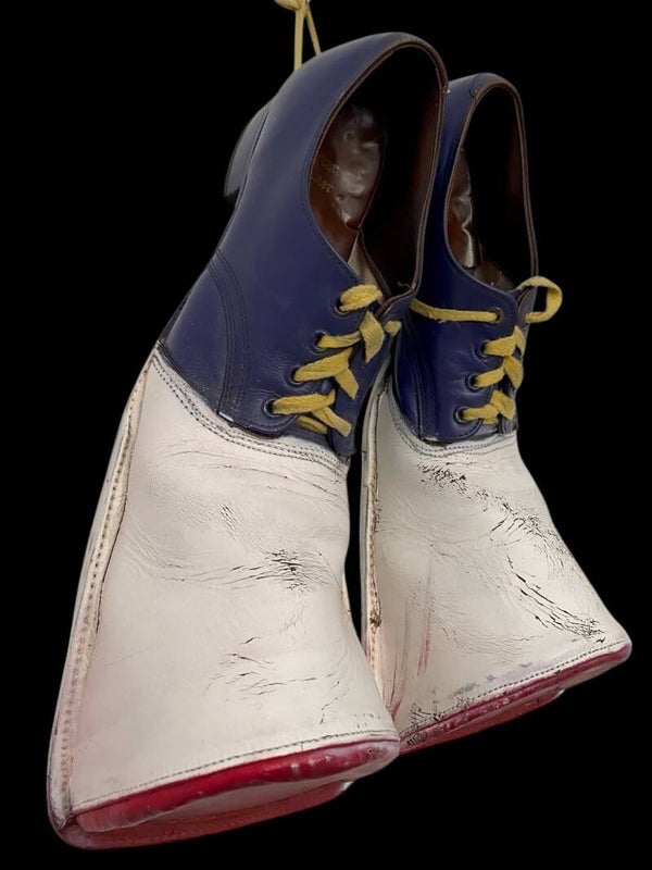 Clown shoes