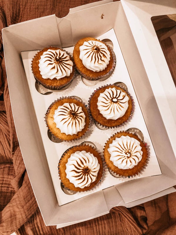 Lemon meringue cupcakes