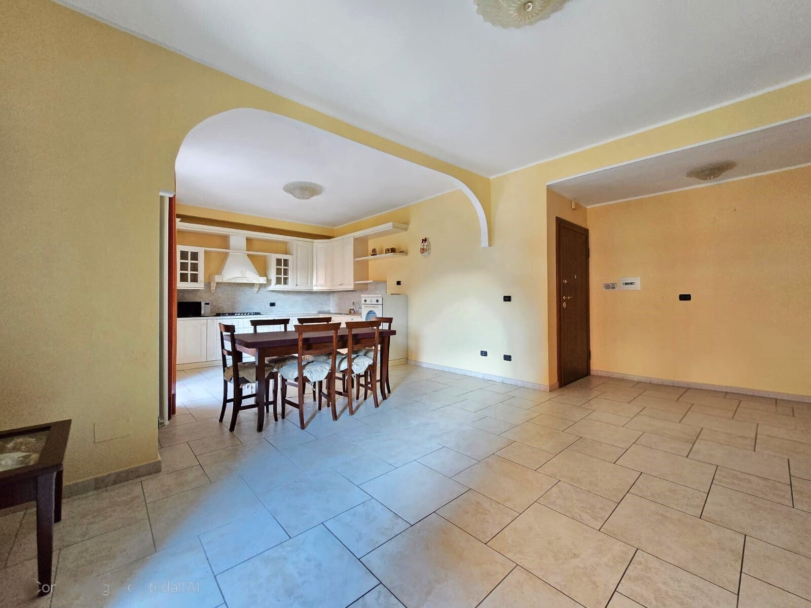 Appartamento in ottime condizioni con garage, Via del Rivo