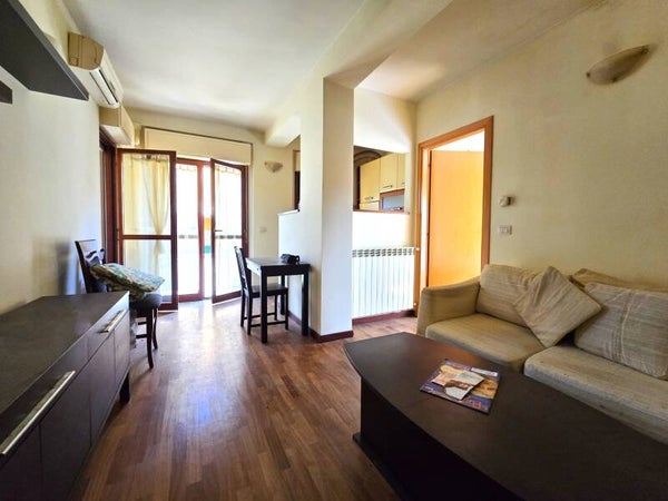 Appartamento intimo e compatto, con lastrico solare. Zona ospedale