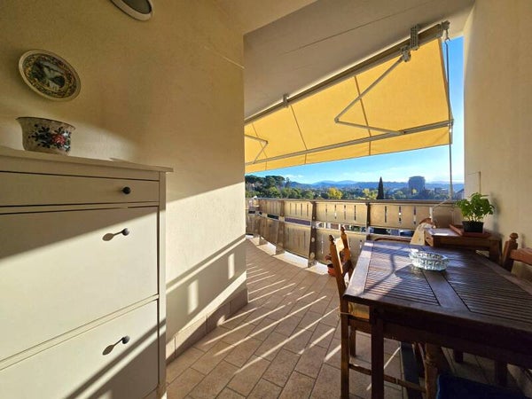 Appartamento con terrazzo abitabile e garage doppio, Zona Coop