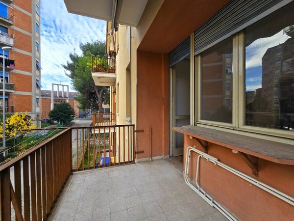 Appartamento con terrazzo abitabile adiacente al Cospea Village