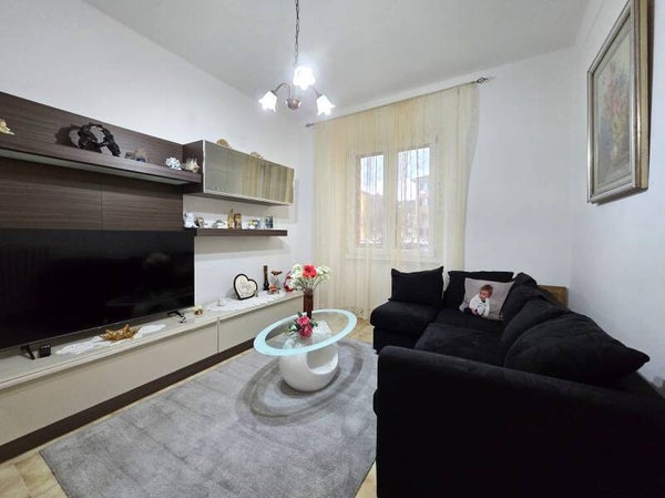 Appartamento ristrutturato con terrazzo, zona San Giovanni