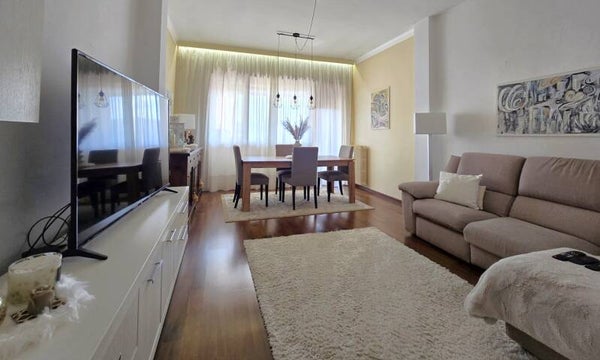 Viale C.Dentato - Moderno appartamento in ottime condizioni, zona centro