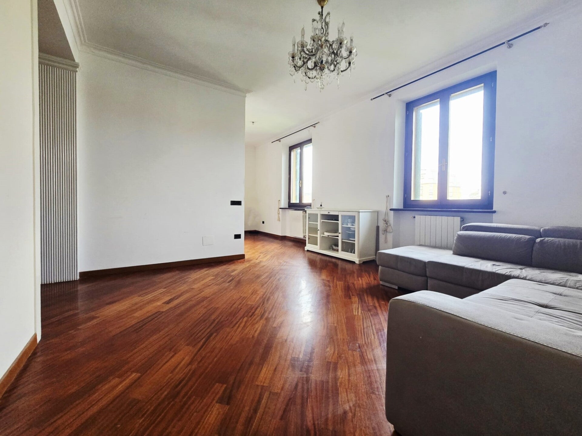 Via Fratti - Appartamento luminoso e pronto da vivere, zona centro