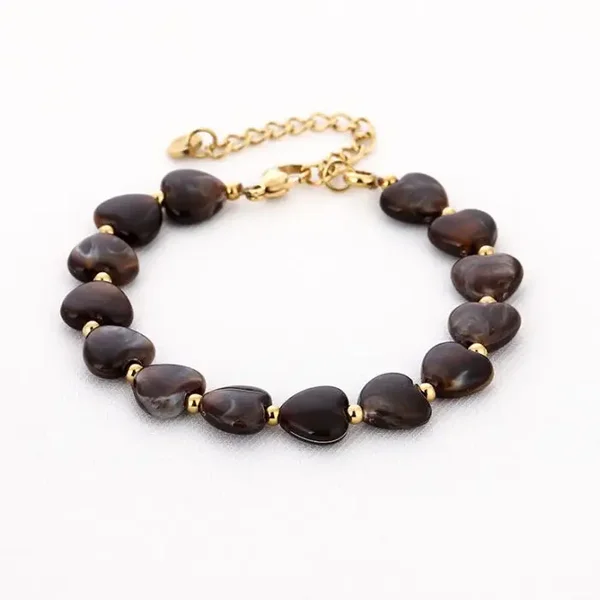 Hartjes armband bruin