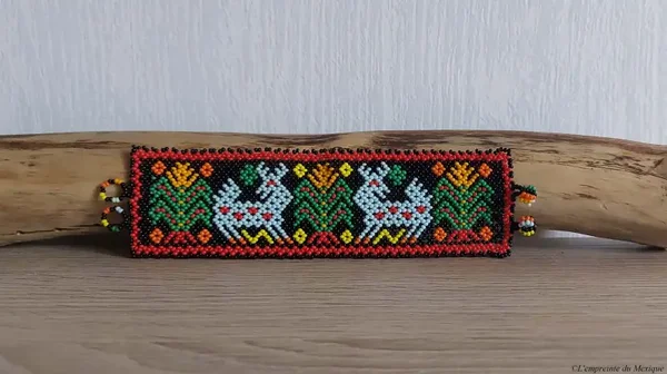 Bracelet cerfs et maïs en perles de chaquiras – Art Wixárika