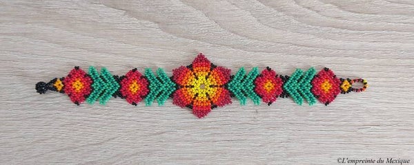 Bracelet fleur de peyotl centrale rouge en perles de chaquiras - Art Wixárika