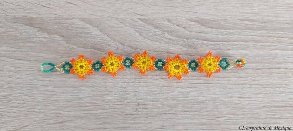 Bracelet fleurs de peyotl orange en perles de chaquiras - Art Wixárika