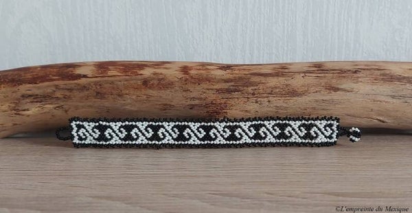 Bracelet noir et blanc en perles de chaquiras - Art Wixárika