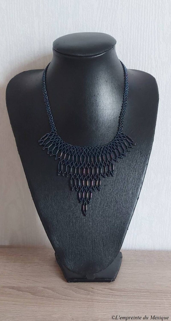 Collier plastron bleu pétrole en perles de chaquiras - Art Wixárika