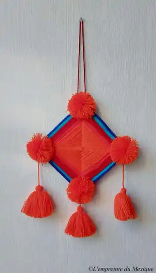 Ojo de Dios rouge – Décoration murale en laine sur bois – Art Wixárika