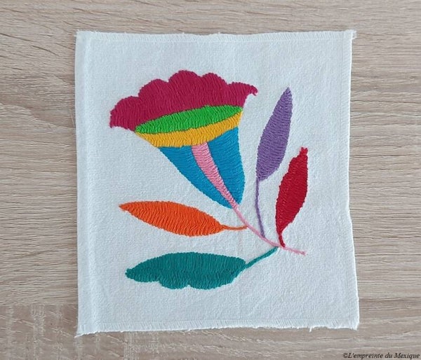 Dessous de verre motif fleur colorée - Broderie de Tenango - Art Otomi