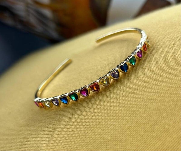 Open Bangle armband met Crystal hartjes