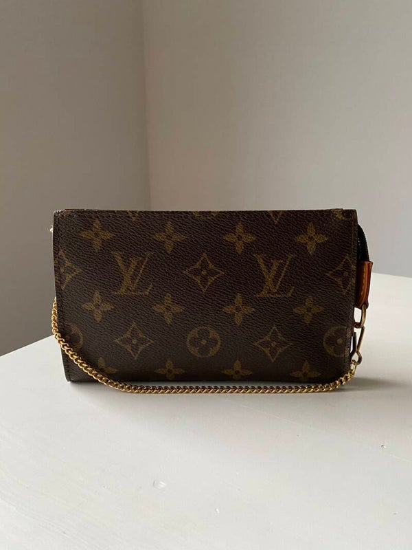 Louis Vuitton monogram pochette