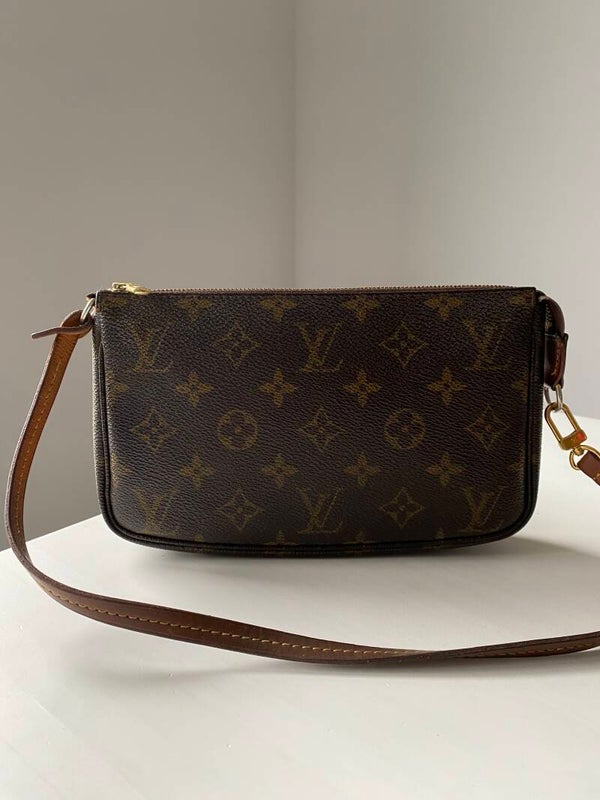 Louis Vuitton pochette accessoires