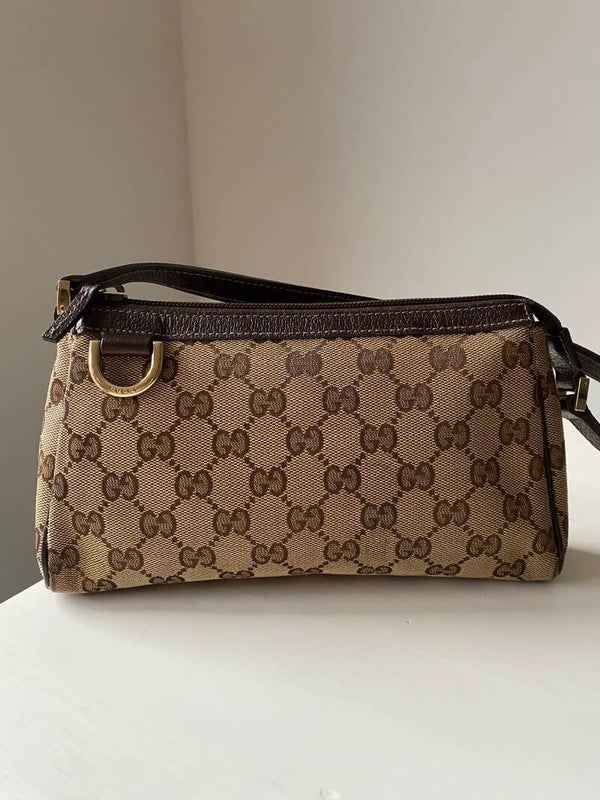 Gucci D ring pochette