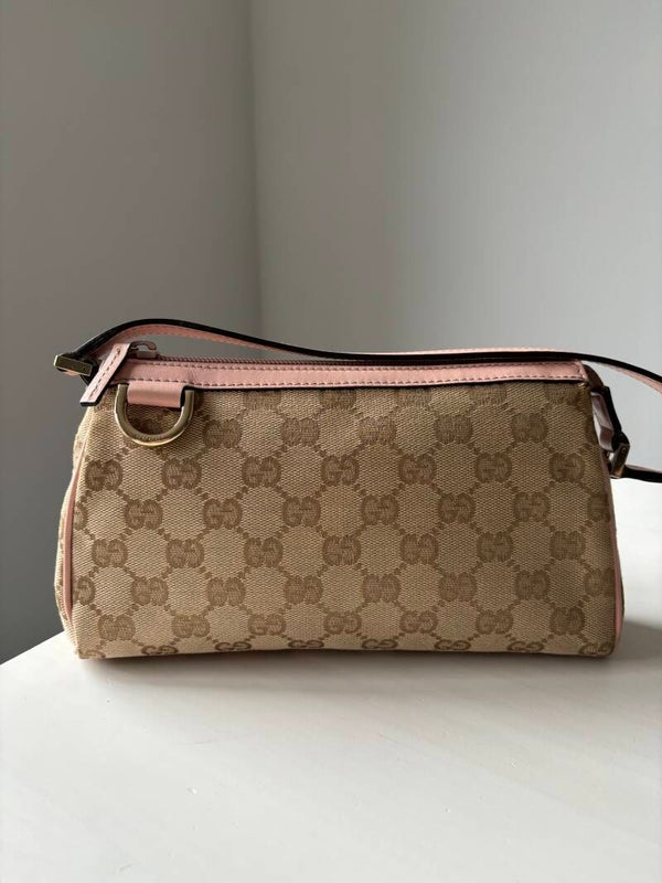 Gucci D ring pochette