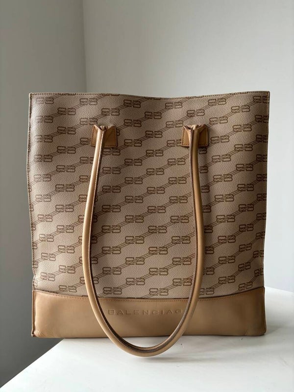 Balenciaga tote