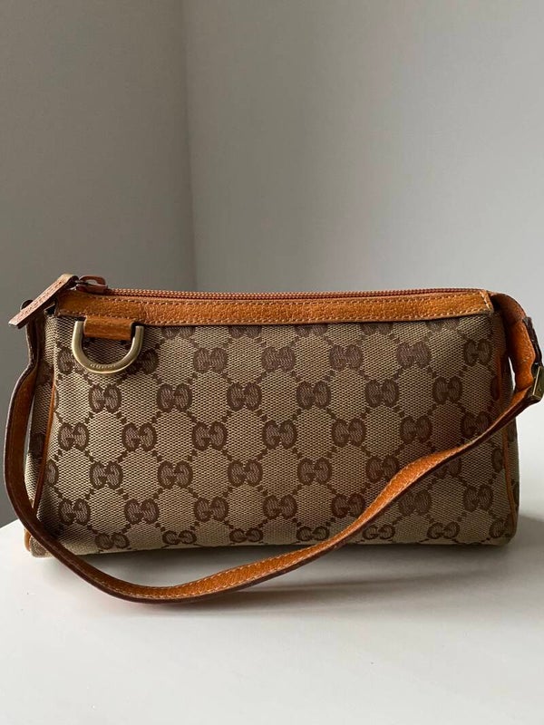 Gucci D ring pochette