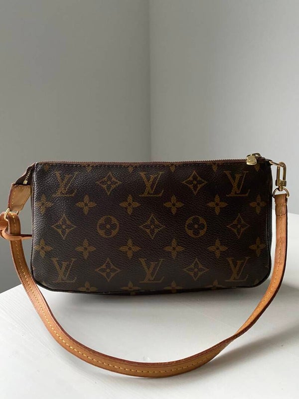 Louis Vuitton pochette accessoires