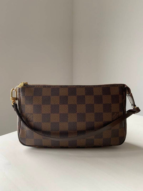 Louis Vuitton pochette accessoires