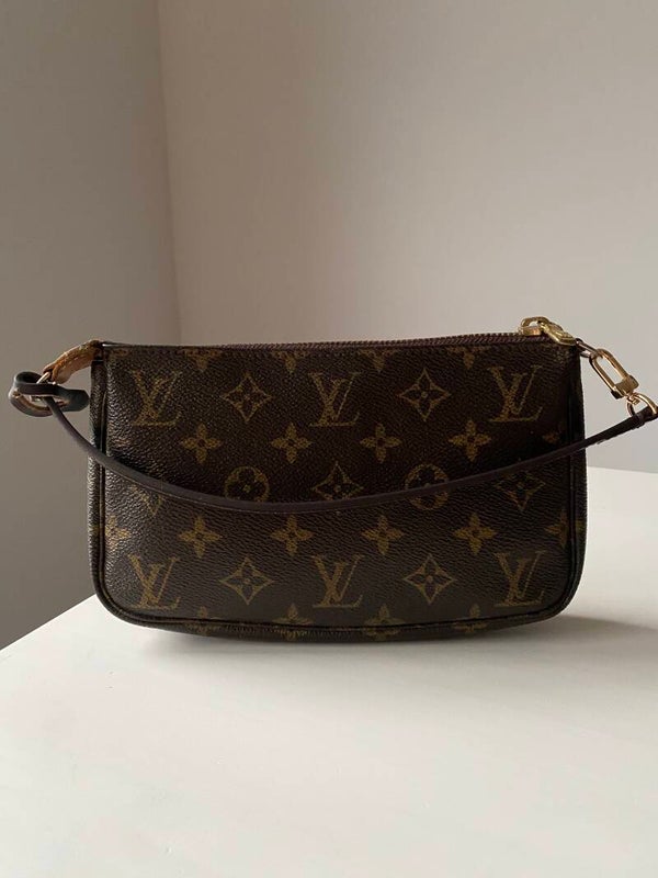 Louis Vuitton pochette accessoires