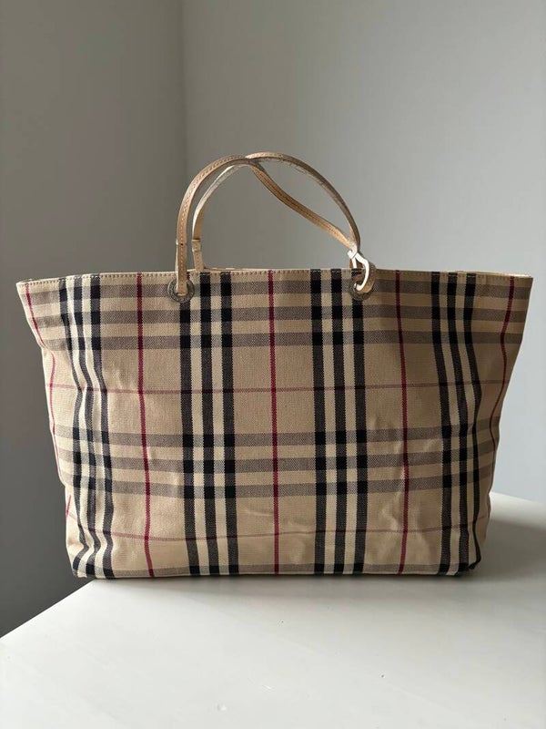 Burberry tote