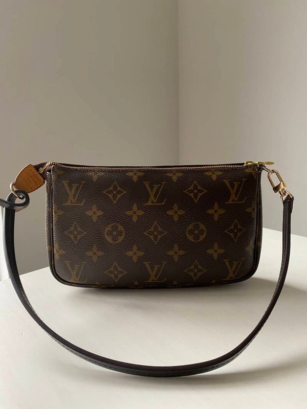 Louis Vuitton pochette accessoires