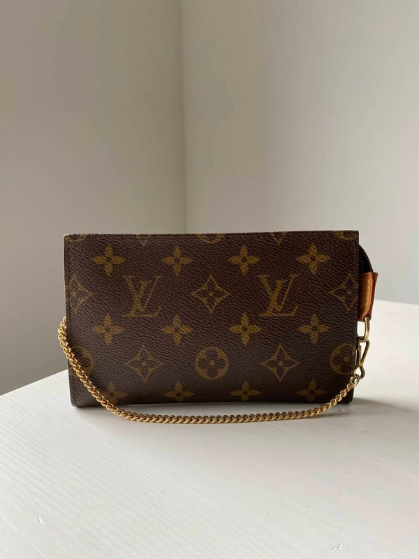Louis Vuitton monogram pochette