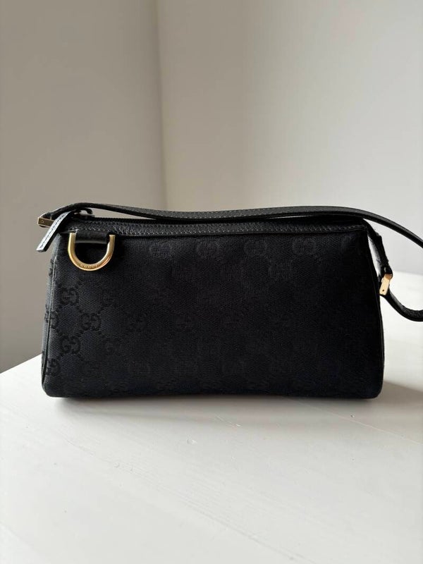Gucci D ring pochette