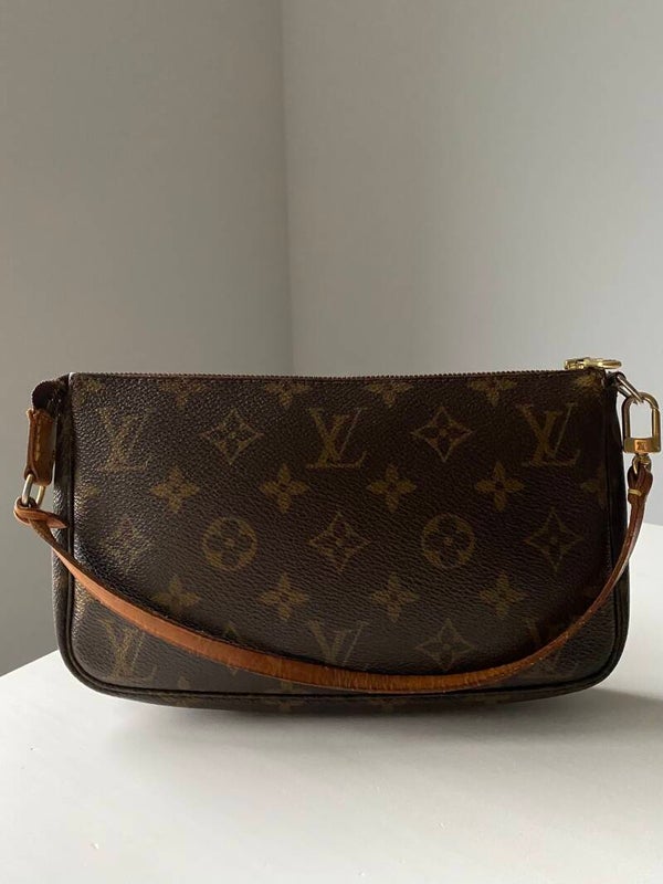 Louis Vuitton pochette accessoires