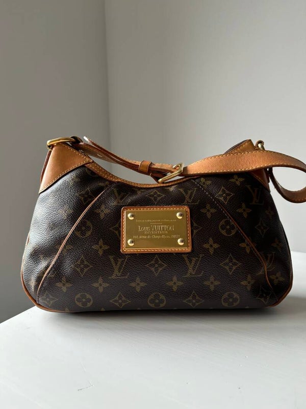 Louis Vuitton Thames PM
