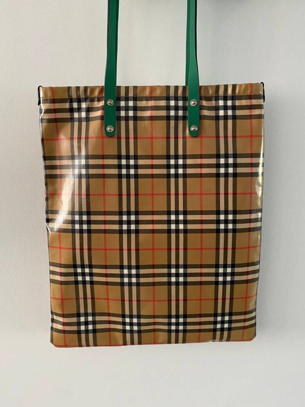 Burberry tote