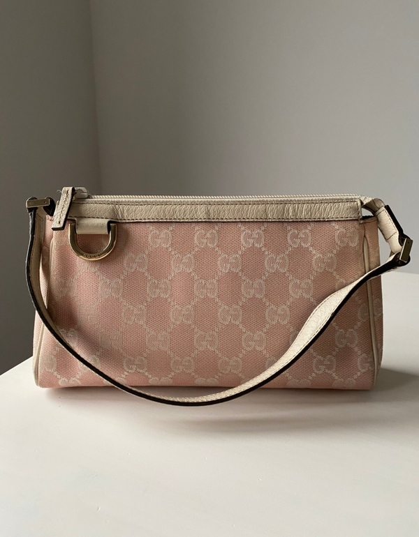 Gucci D ring pochette