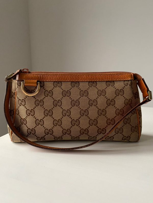Gucci D ring pochette
