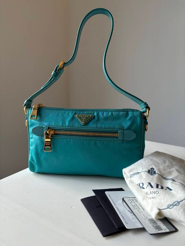 Prada nylon schoudertas