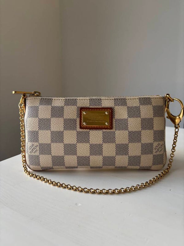 Louis Vuitton Milla pochette
