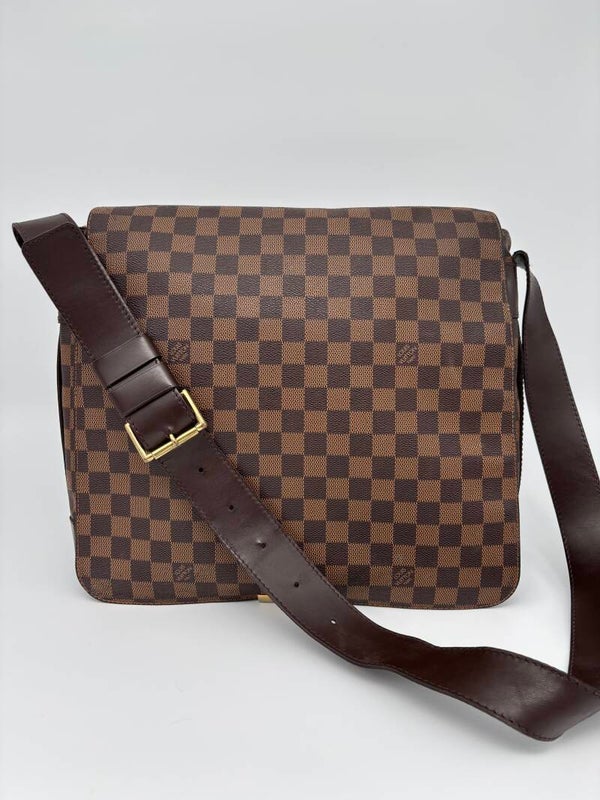 Louis Vuitton Messenger