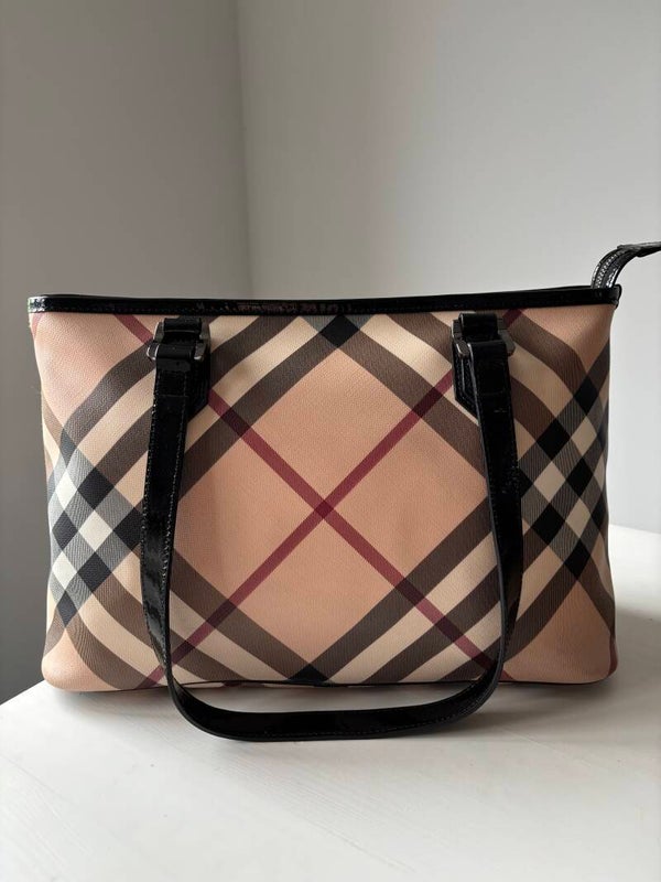 Burberry tote
