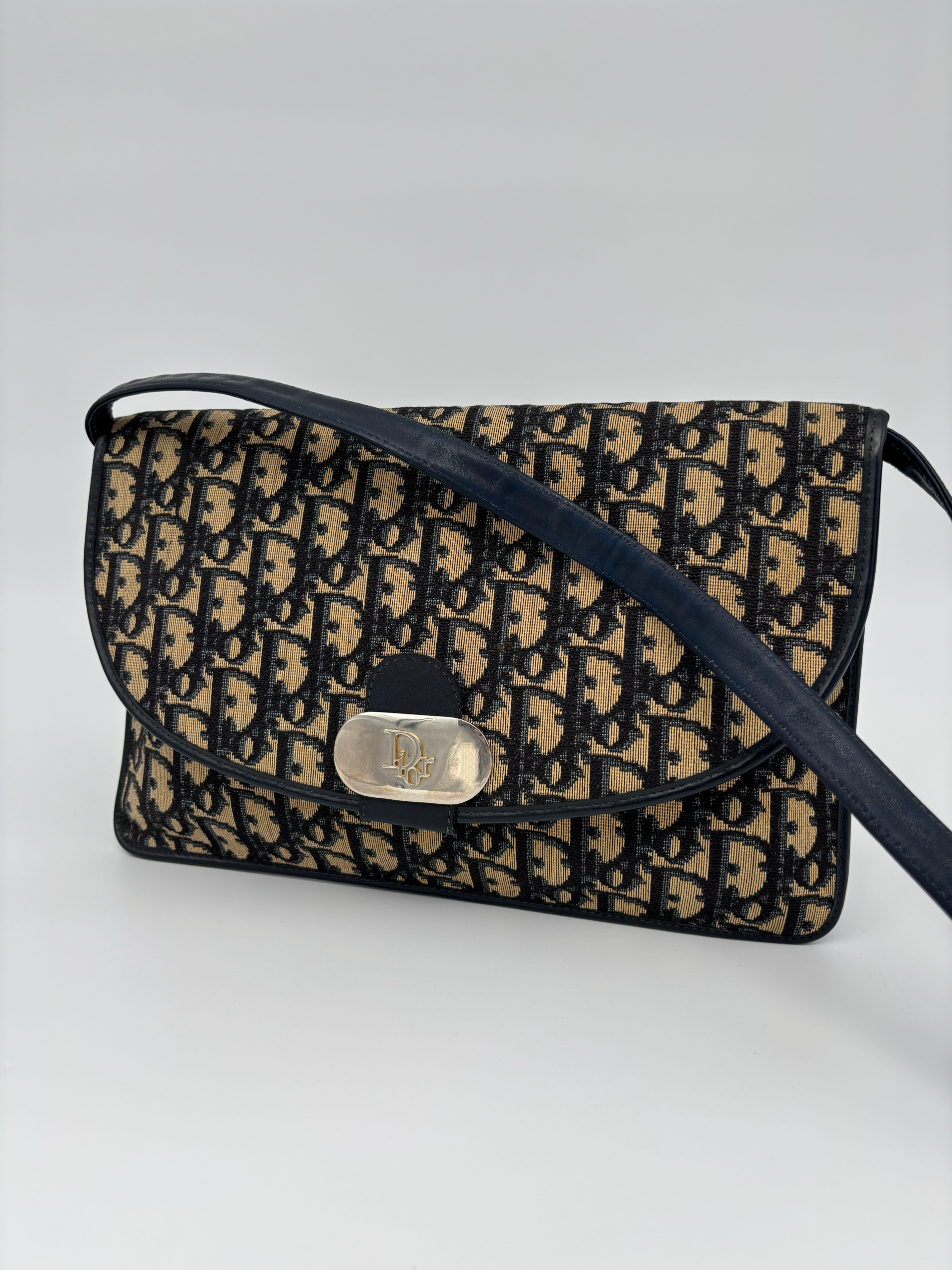 Dior monogram schoudertas