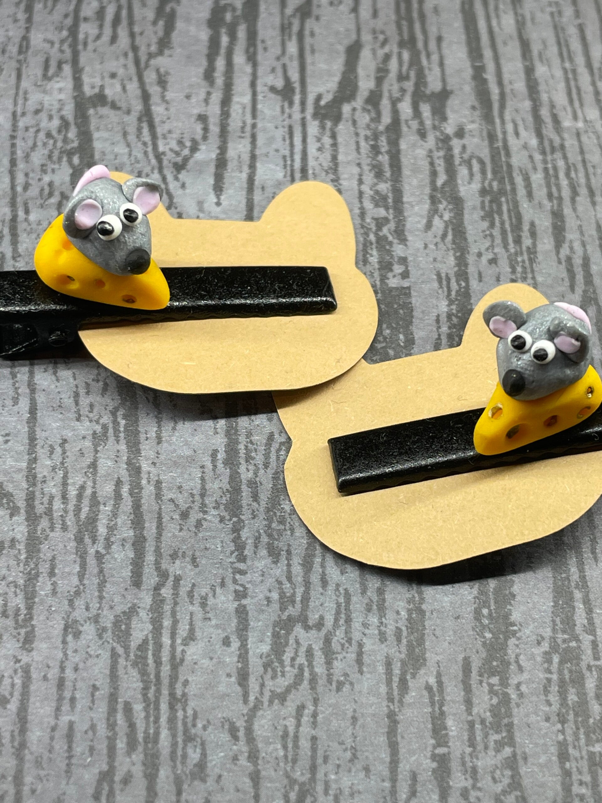 Haarspange einzeln Maus auf Käse
