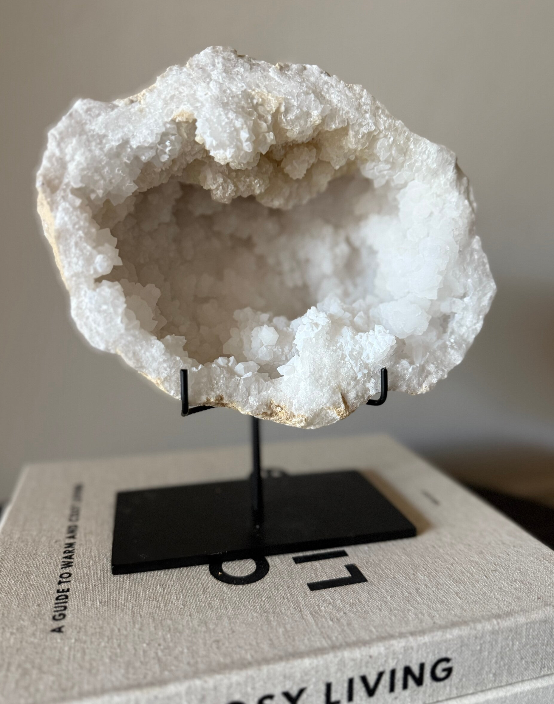 Bergkristal op statief